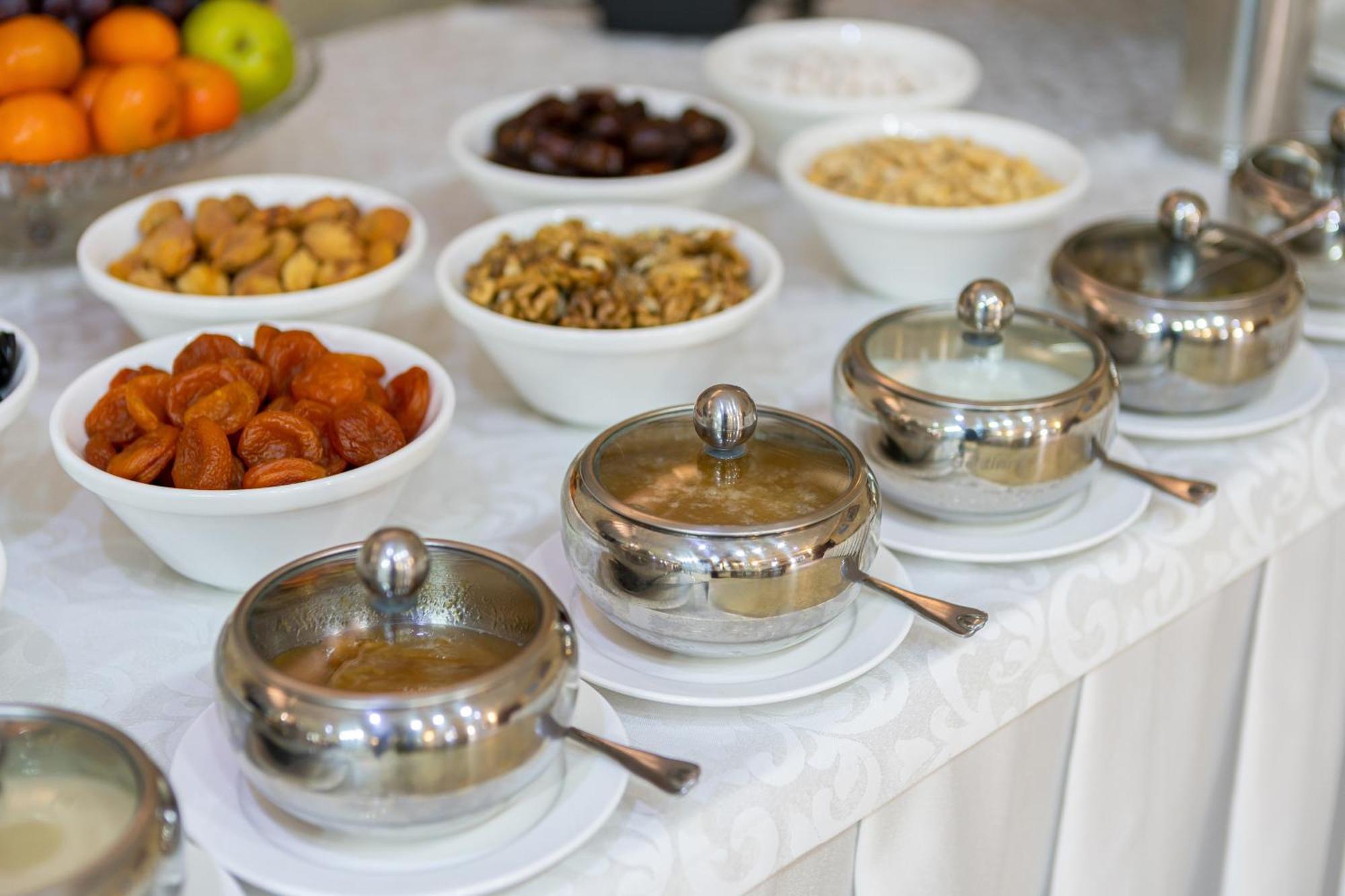 Soluxe Hotel Bishkek Ngoại thất bức ảnh