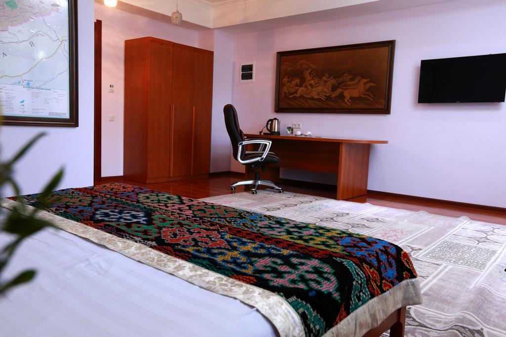 Soluxe Hotel Bishkek Ngoại thất bức ảnh