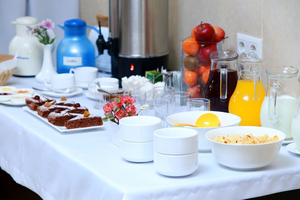 Soluxe Hotel Bishkek Ngoại thất bức ảnh