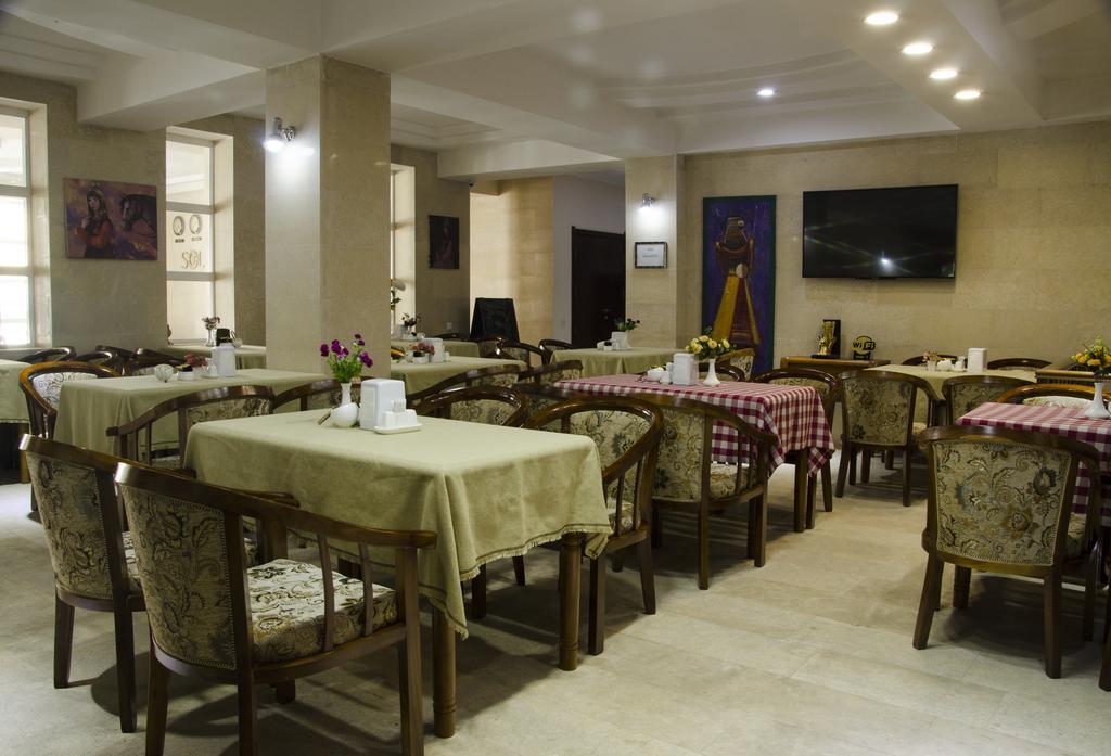 Soluxe Hotel Bishkek Ngoại thất bức ảnh