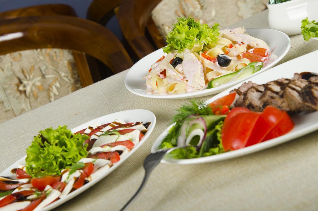 Soluxe Hotel Bishkek Ngoại thất bức ảnh